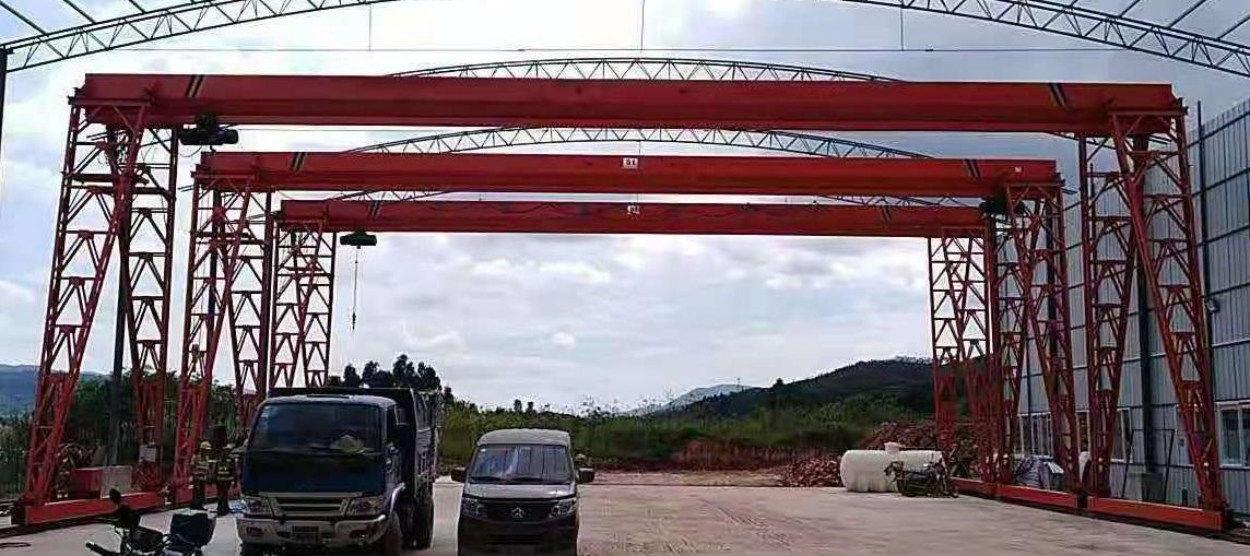 MHGY10噸上包下花葫蘆龍門起重機(jī)有哪幾種清洗方式？你都知道哪種清理的干凈嗎？