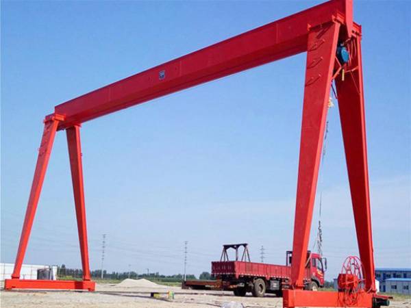 保持通信暢通對(duì)龍門吊操作過程中的安全至關(guān)重要，你知道如何做到嗎？